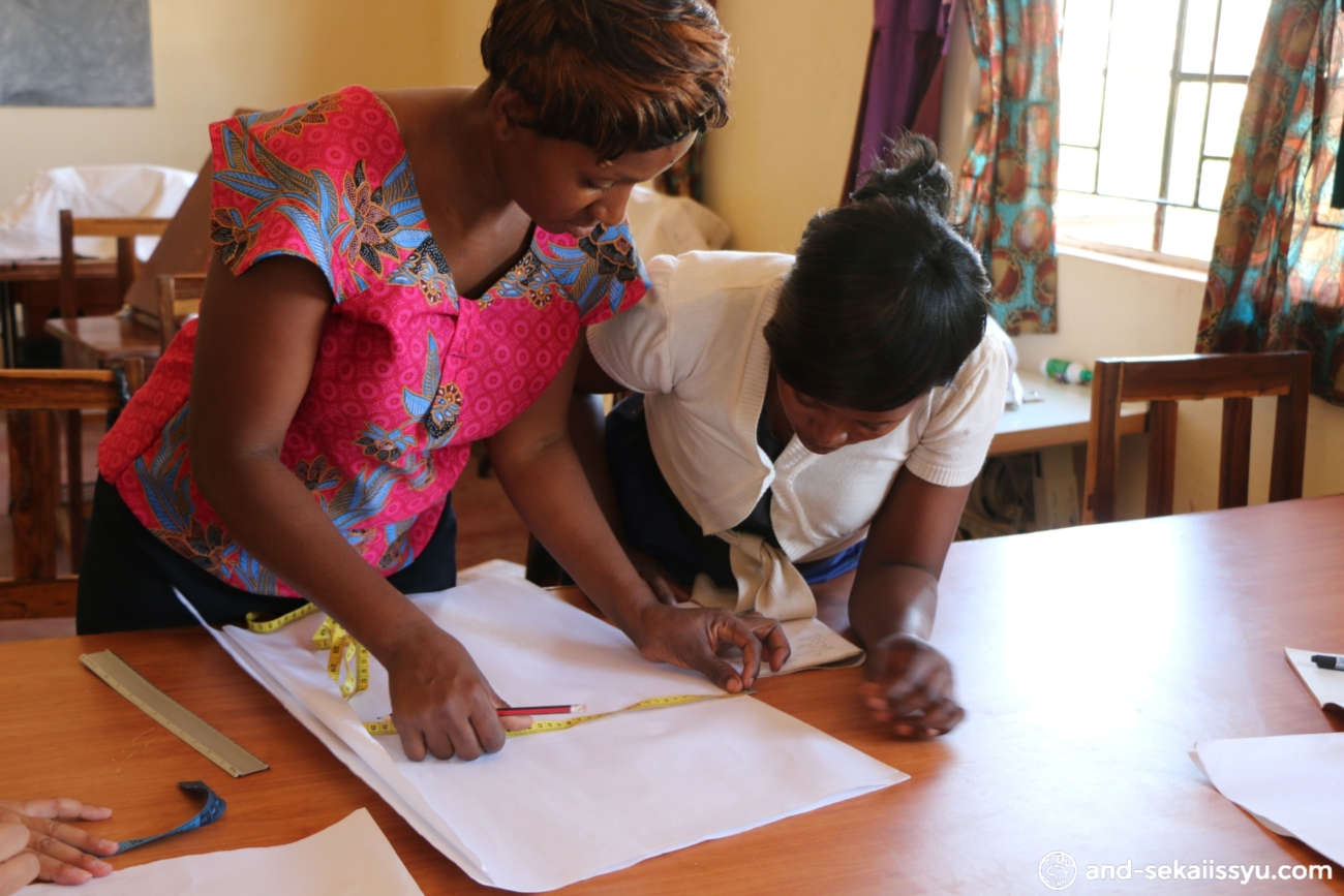 ザンビアでのJICA隊員に付いて行って服飾や女性支援について学ぶ