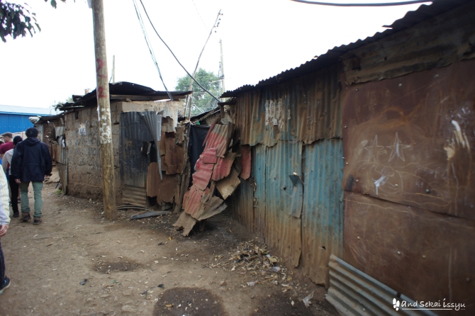 ナイロビのスラム街、キベラへ見学に行った