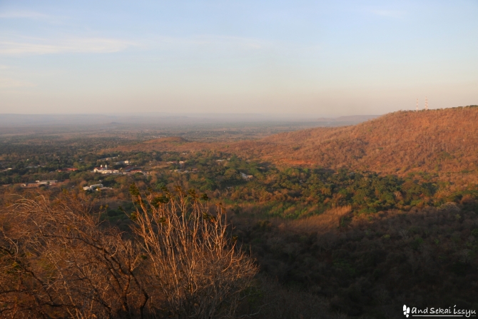 ンダンダの丘